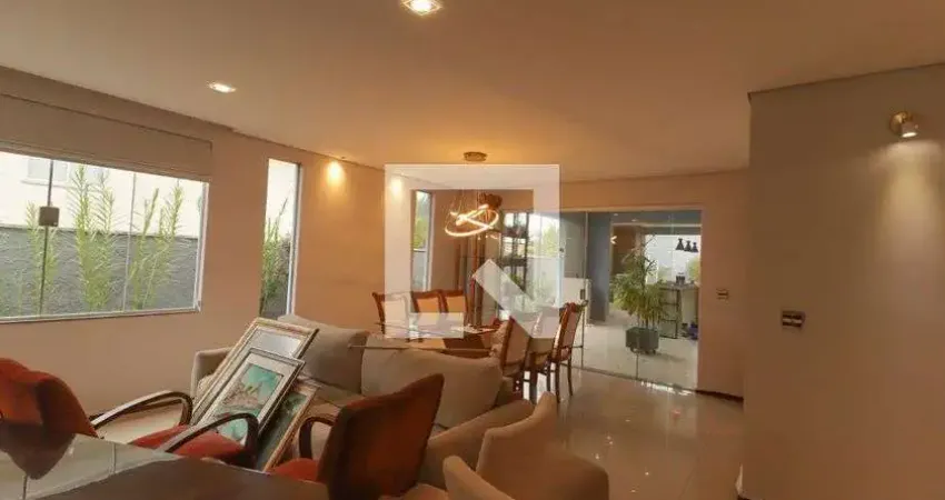 Casa com 4 quartos para alugar na Rua Horácio Soares de Oliveira, Malota, Jundiaí