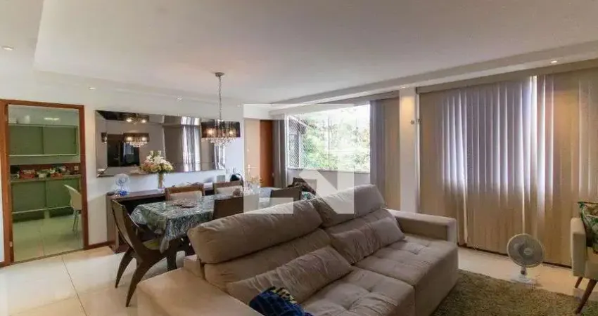 Casa com 4 quartos para alugar na Rua PY, Serra Grande, Niterói