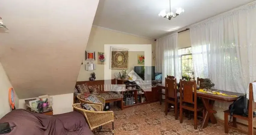 Casa com 4 quartos para alugar na Rua Barra do Rio Grande, Vila Ré, São Paulo