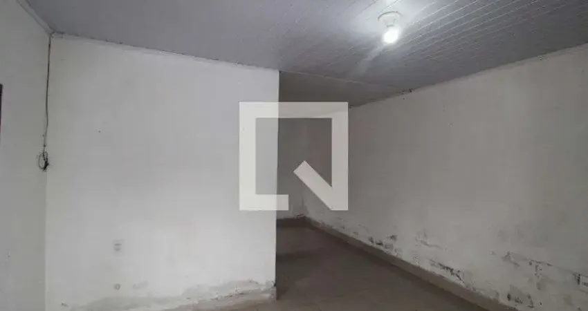 Kitnet / Stúdio para alugar na Rua Pingo de Ouro, Rubem Berta, Porto Alegre