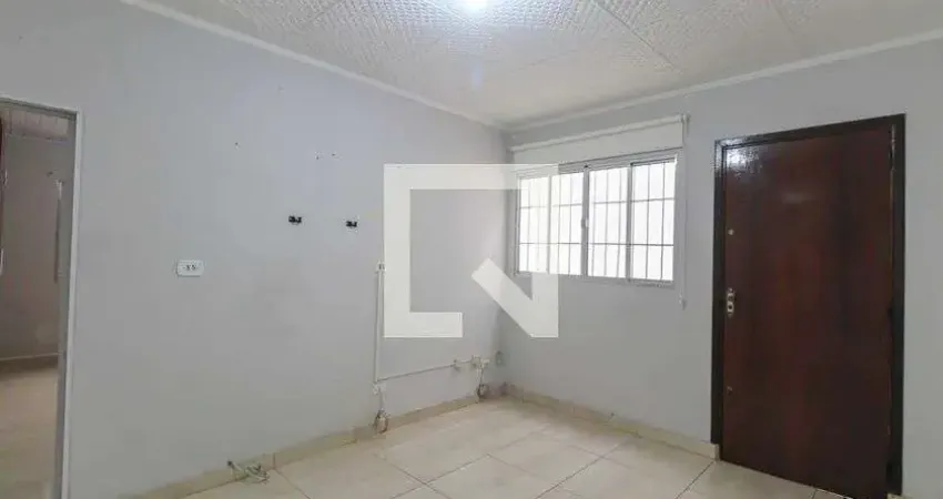 Casa com 3 quartos para alugar na Avenida Montemagno, Vila Formosa, São Paulo