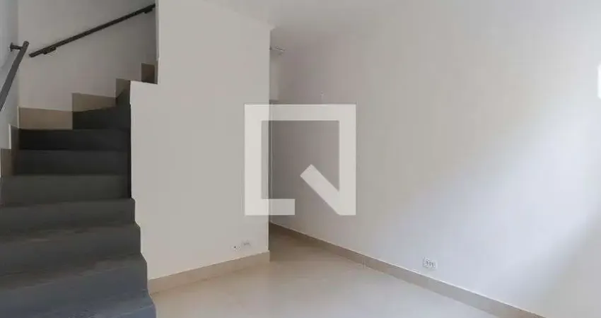 Casa com 2 quartos para alugar na Avenida Doutor Francisco Ranieri, Santana, São Paulo