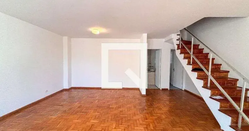 Casa com 3 quartos para alugar na Rua Forte de Itaipu, Saúde, São Paulo