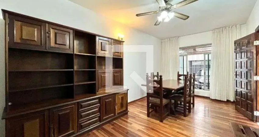 Casa com 2 quartos para alugar na Rua Padre Arnaldo Pereira, Jabaquara, São Paulo