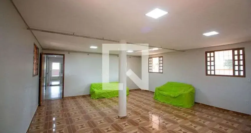 Casa com 4 quartos para alugar na SHIS QI, Lago Sul, Brasília