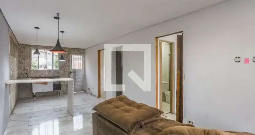 Casa com 2 quartos para alugar na Rua Coimbra, Centro, Diadema