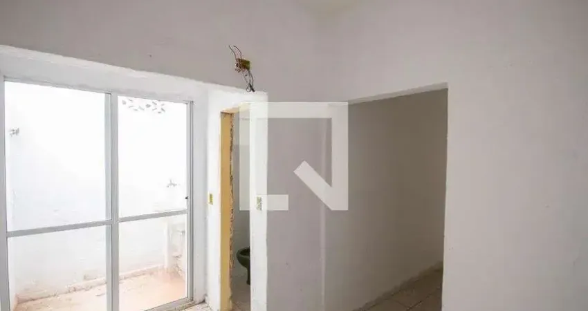 Casa com 1 quarto para alugar na Rua Santo Antônio de Lisboa, Vila Ede, São Paulo