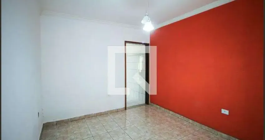 Casa com 3 quartos para alugar na Rua Itamarandiba, Jardim Tietê, São Paulo