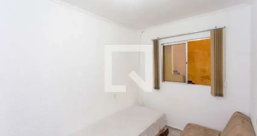 Casa com 1 quarto para alugar na Rua Lima Barreto, Campanário, Diadema