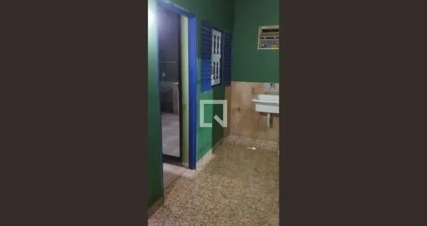Casa com 3 quartos para alugar na Guará Ii Qe 38 Conjunto G, Guará I, Brasília