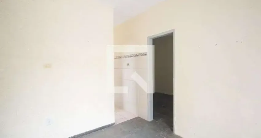 Casa com 2 quartos para alugar na Rua Salvatori, Rocha, São Gonçalo