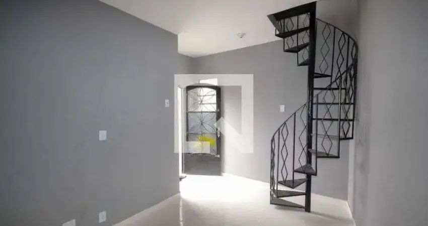 Casa com 1 quarto para alugar na Rua Mário de Araújo, Centro, Nilópolis