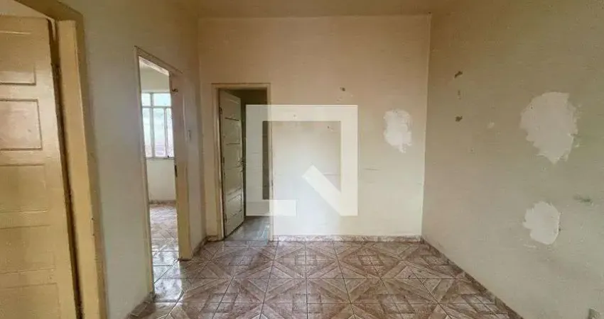 Casa com 1 quarto para alugar na Rua Etelvina Chaves, Centro, Duque de Caxias