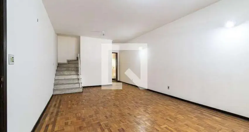 Casa com 4 quartos para alugar na Avenida Pedro Bueno, Jabaquara, São Paulo