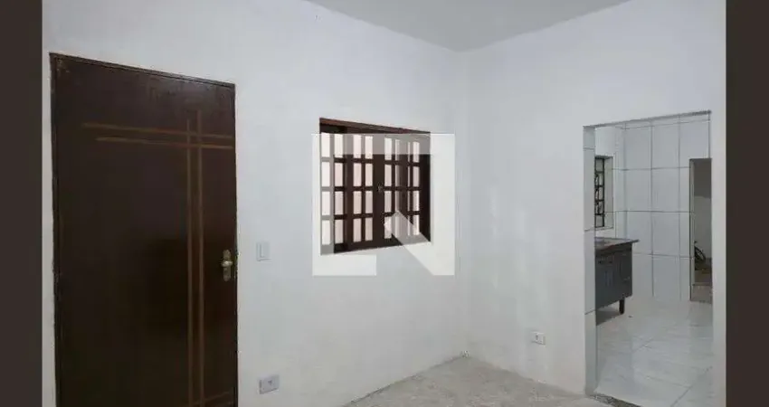 Casa com 2 quartos para alugar na Rua Cachoeira, Picanço, Guarulhos
