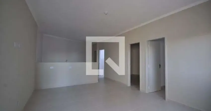 Casa com 2 quartos para alugar na Rua Frei Mariano Veloso, Vila Ede, São Paulo