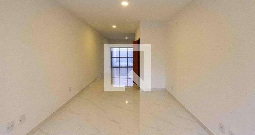 Casa com 3 quartos para alugar na Rua Pedreira, Vila Carrão, São Paulo