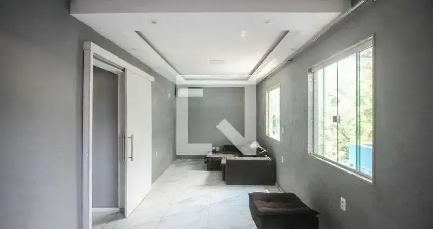 Casa para aluguel - sitio retiro feliz, 2 quartos,  70 m² - belford roxo