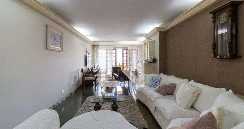 Casa com 3 quartos para alugar na Rua Nitemar Vasconcelos, Butantã, São Paulo