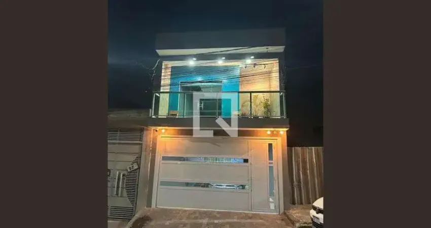 Casa com 2 quartos para alugar na Rua Taranto, Parque Viana, Barueri