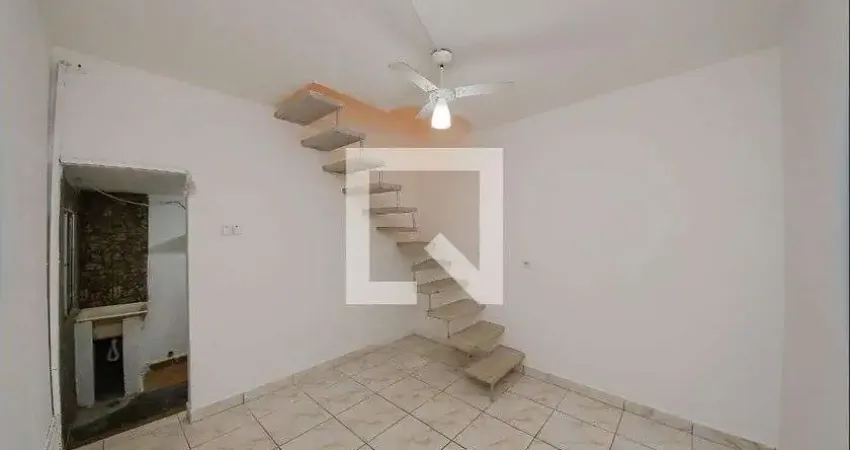 Casa com 3 quartos para alugar na Rua Enésio Isqui, Vila Formosa, São Paulo