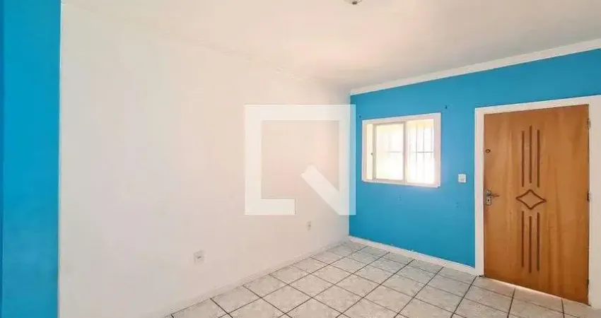 Casa com 2 quartos para alugar na Rua Eubanque, Pilares, Rio de Janeiro