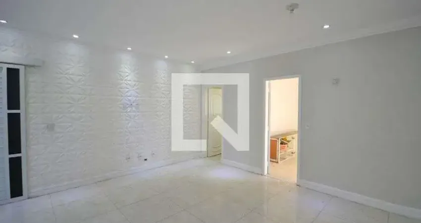 Casa com 2 quartos para alugar na Rua João Moraes Cardoso Júnior, Tropical, Nilópolis