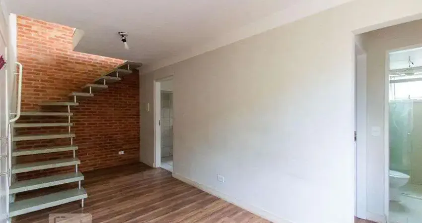 Cobertura com 3 quartos para alugar na Avenida Tore Albert Munck, Centro, Cotia