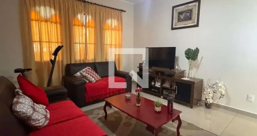 Casa com 3 quartos para alugar na Rua Joaquim Soares Moraes, Swift, Campinas