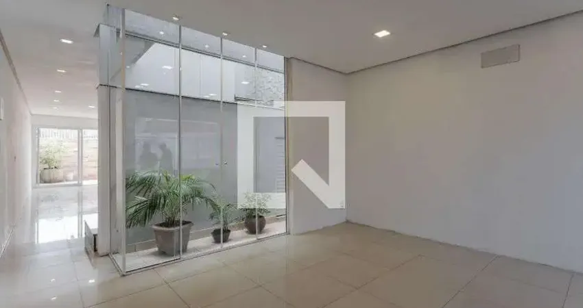 Casa com 4 quartos para alugar na Avenida Martins Bastos, Sarandi, Porto Alegre