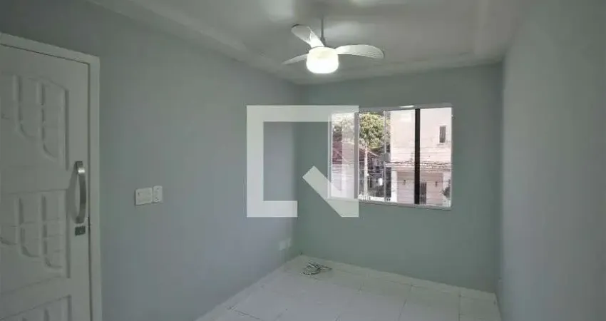 Casa com 1 quarto para alugar na Travessa Corrêa Tôrres, Paraíso, São Gonçalo