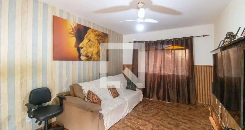 Casa com 3 quartos para alugar na Rua São Geraldo, Fonseca, Niterói