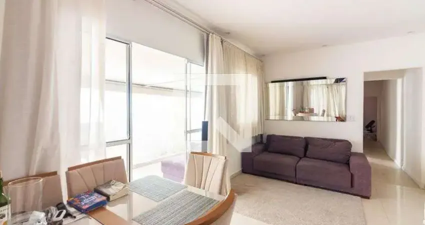 Casa com 2 quartos para alugar na Rua Dárcio Nurchis, Santa Maria, Osasco