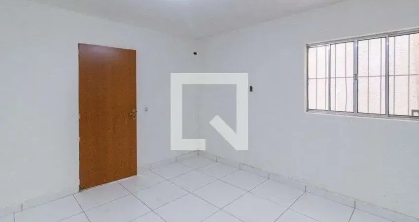 Casa com 5 quartos para alugar na Avenida Olga Benário, Santa Maria, Osasco