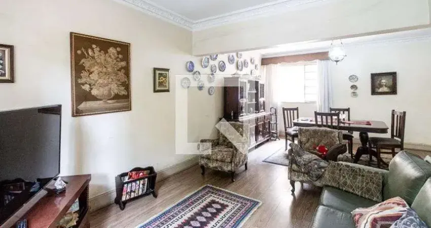 Casa com 3 quartos para alugar na Rua Turiassu, Perdizes, São Paulo