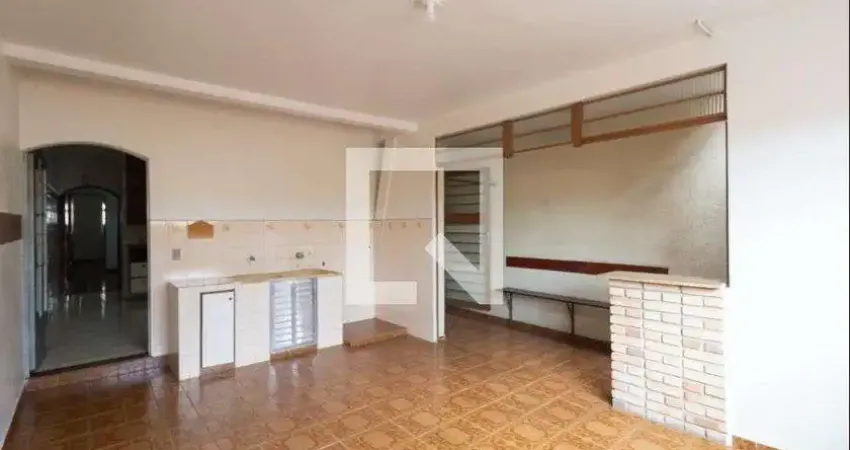 Casa com 2 quartos para alugar na Rua Lagoa Tai Grande, Itaquera, São Paulo