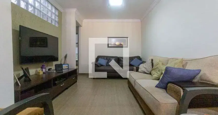 Casa com 3 quartos para alugar na Rua Boqueirão do Leão, Ponte Rasa, São Paulo