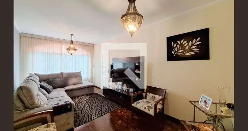 Casa com 3 quartos para alugar na Rua Dolores Duran, Vila Roque, São Paulo