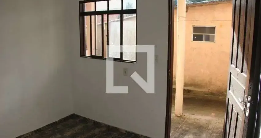 Casa com 1 quarto para alugar na Rua dos Pumas, Jardim do Engenho, Cotia