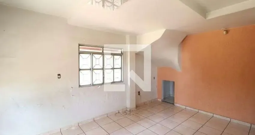 Casa com 4 quartos para alugar na Avenida Sílvio Rugani, Tubalina, Uberlândia