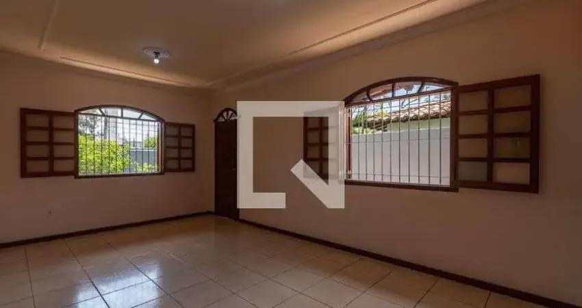Casa para aluguel - bandeirantes, 3 quartos,  298 m² - belo horizonte