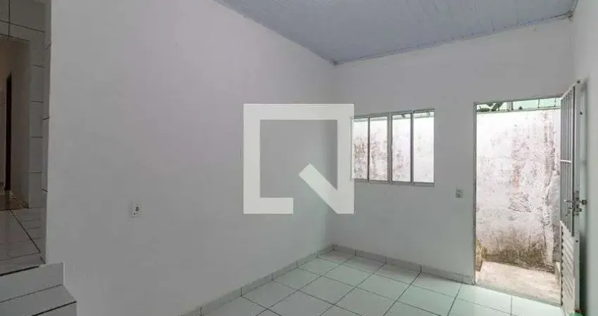 Casa com 2 quartos para alugar na Rua Justiniano da Cruz, Itaquera, São Paulo
