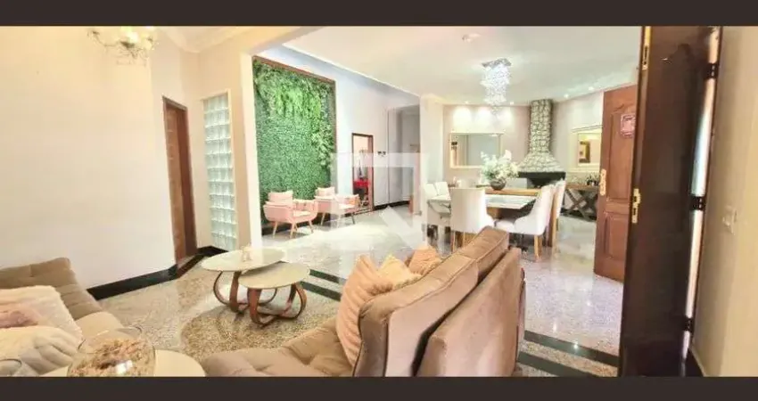 Casa com 5 quartos para alugar na Rua Pau Brasil, Várzea, Lagoa Santa