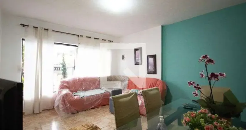 Casa com 2 quartos para alugar na Avenida Osvaldo Costa, Vila Menck, Osasco