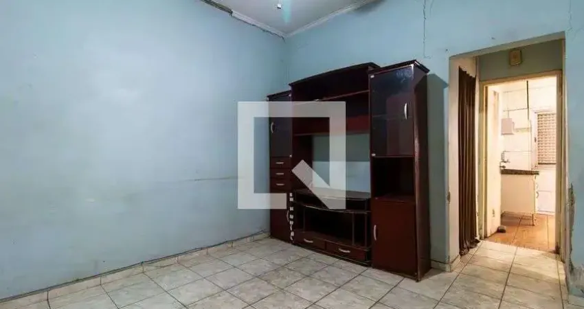 Casa com 2 quartos para alugar na Rua Santo Inácio, Tatuapé, São Paulo