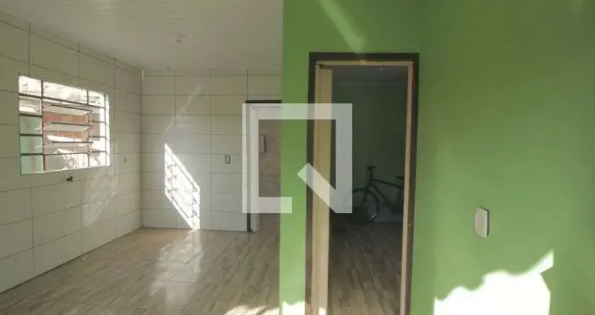 Casa com 2 quartos para alugar na Rua Alexandre de Gusmão, Estância Velha, Canoas