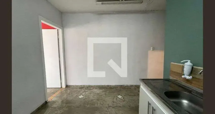 Casa com 2 quartos para alugar na Avenida Trona Constanzo, Butantã, São Paulo