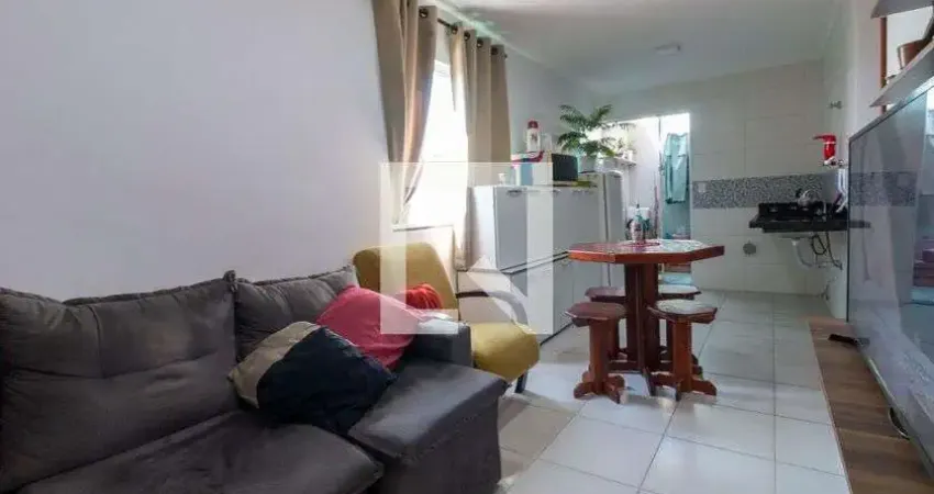 Casa com 2 quartos para alugar na Rua Juçaral, Itaquera, São Paulo