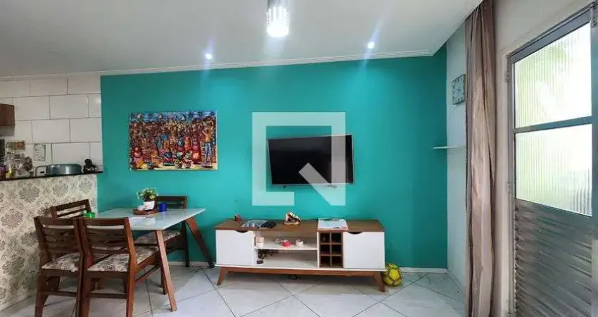 Casa com 3 quartos para alugar na Rua Apolinário de Santana, Federação, Salvador