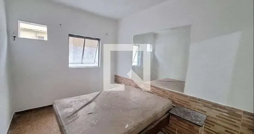 Casa para aluguel - dr. laureano, 1 quarto, 30 m² - duque de caxias